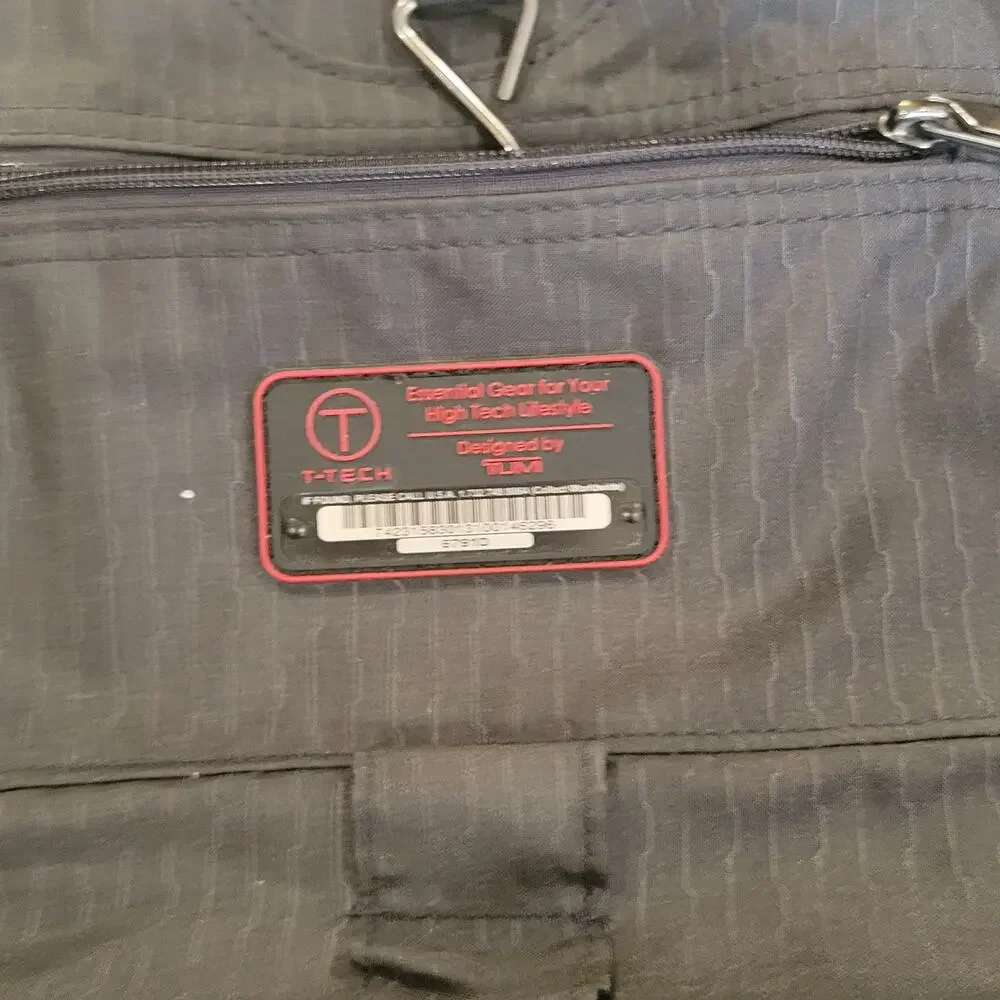 Tumi T-Tech 6791D Gray Nylon Presidio Doyle Hanging Travel Toiletry Case Kit Bag